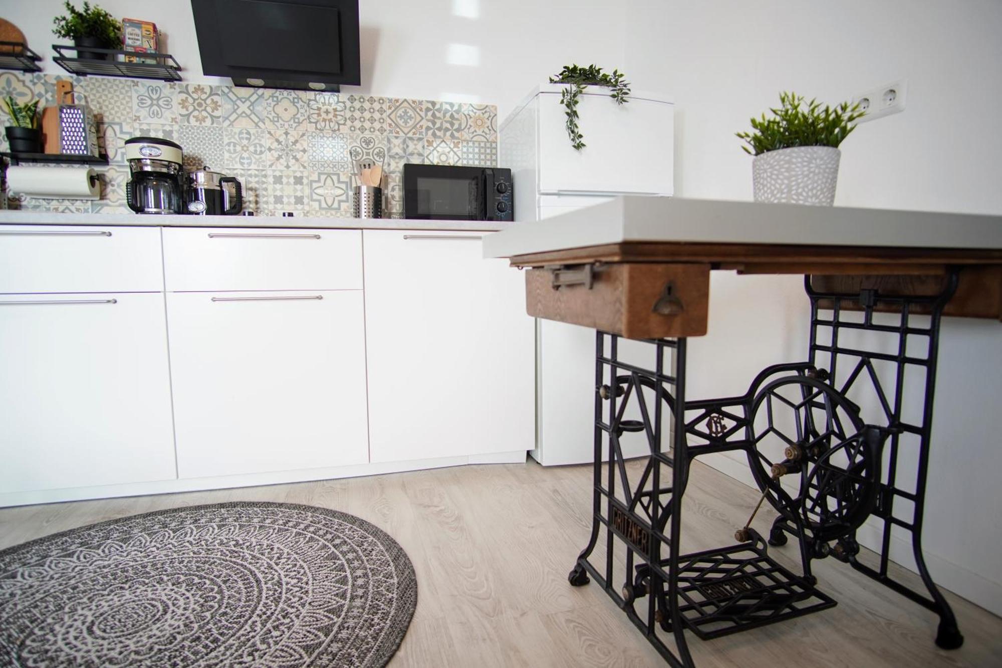 Lenastay I Nostalgieapartment I Innenstadt Кайзерслаутерн Экстерьер фото